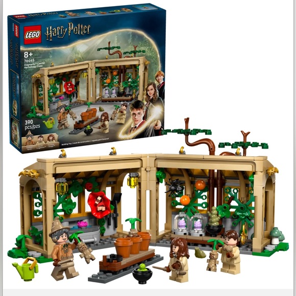 Harry Potter Hogwarts Castle: Herbology Class 76445 NEW in...